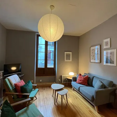 Centre De Bourg D'oisans 公寓 *